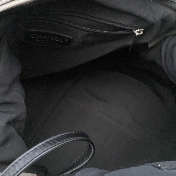 Large Vintage Chanel Nylon Handbag - Picture 7 of 12